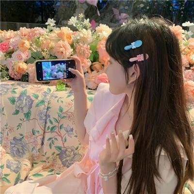 信任危机封面