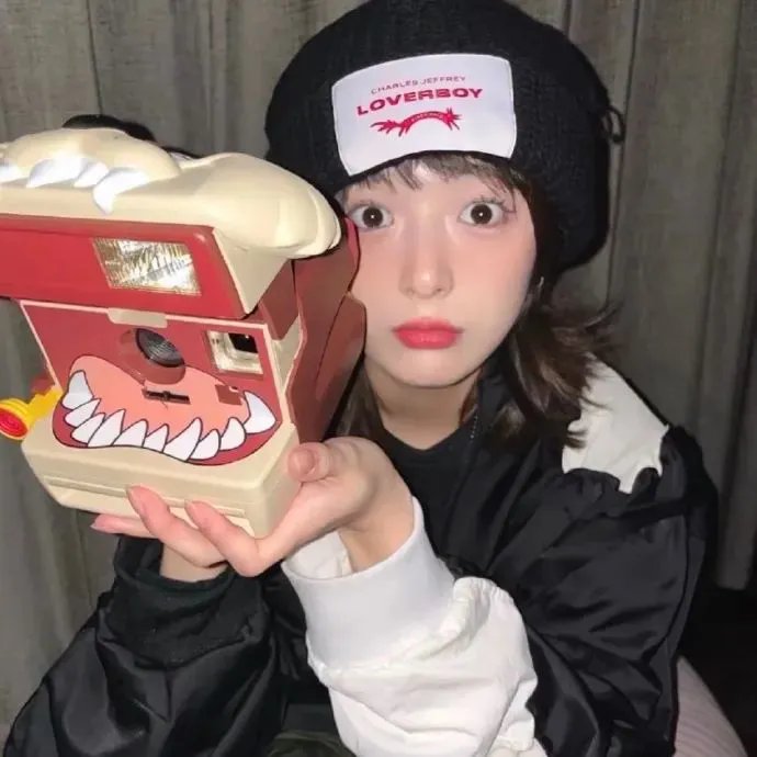 牺牲封面